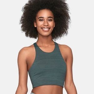 Outdoor voices- tech sweat bra